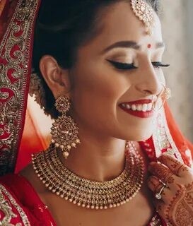 makeup artist