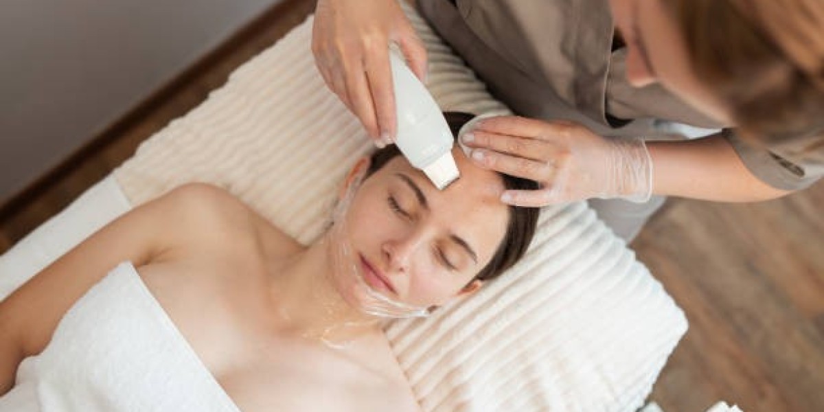 Discover Clear Complexion: Skin Cleaning at the Clinic in Riyadh