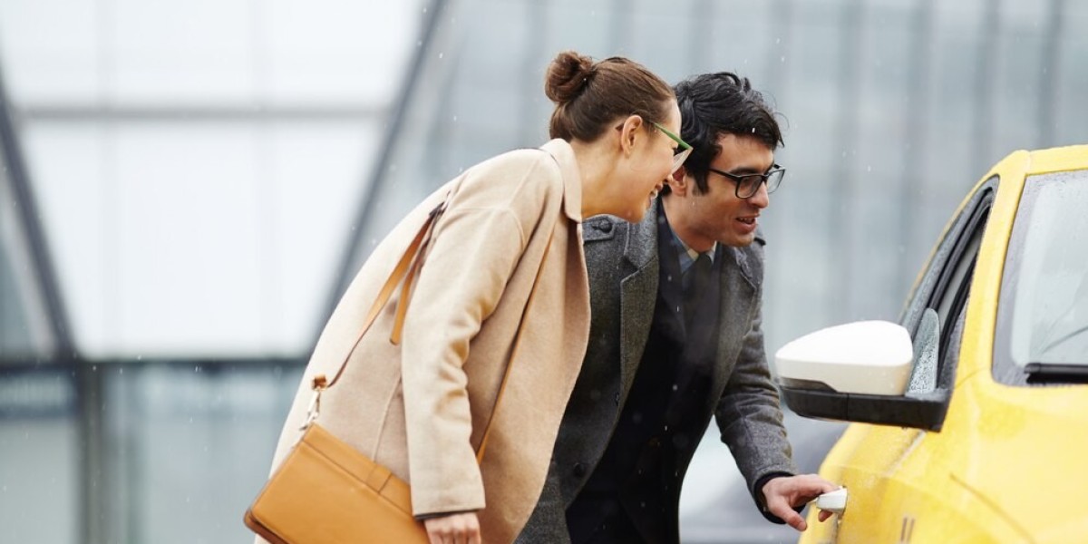 Elevate Your Bahamas Vacation with Luxury Car Services in Nassau