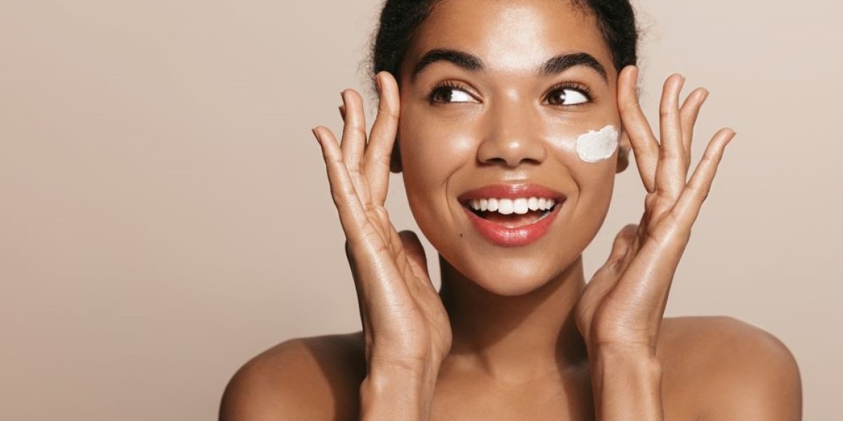 How to Use Tretinoin Cream: A Complete Guide