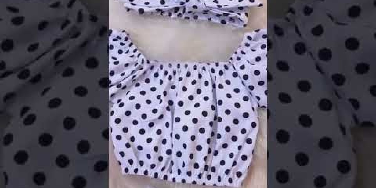 El body asimétrico de Zara que sienta bien a todos los cuerpos