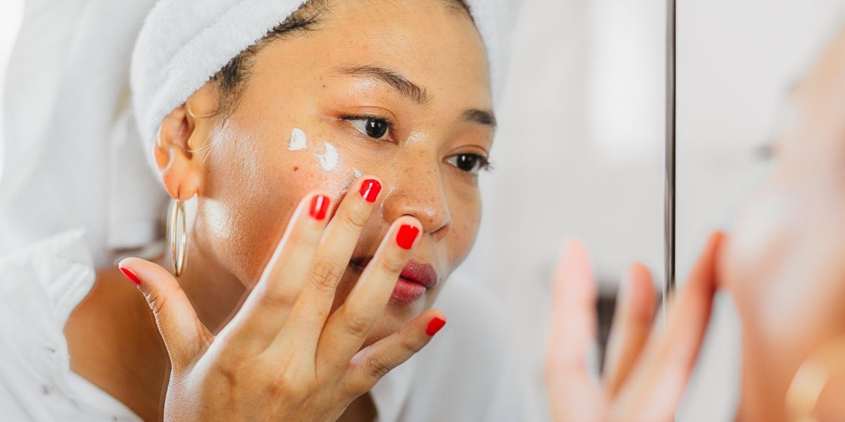 Rejuvenate Your Skin with Sea Moss Gel: A Comprehensive Review