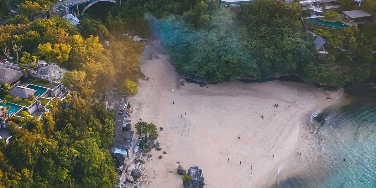 Panduan Wisata Pantai di Padang: Tips dan Rekomendasi