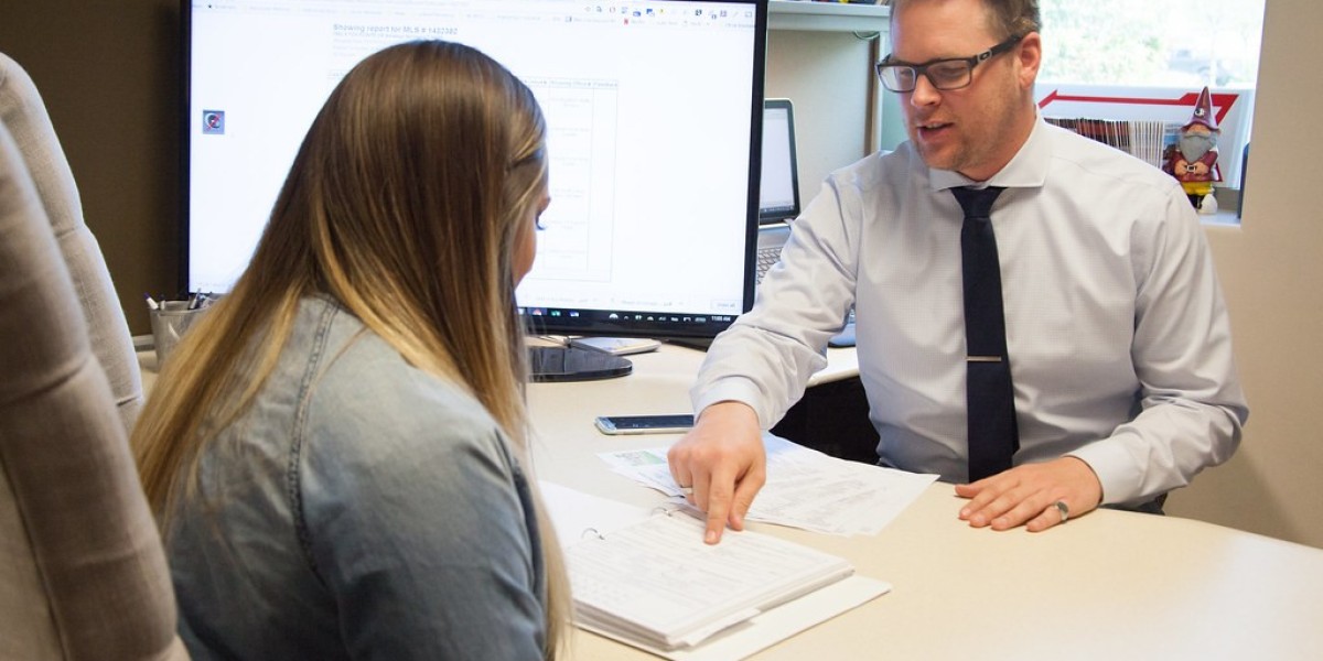 Navigating Insurance Claims: Your Guide to Hiring a Public Adjuster Orlando FL