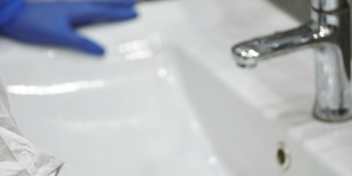 How an Emergency Plumber Can Save Your Home from Costly Water Damage