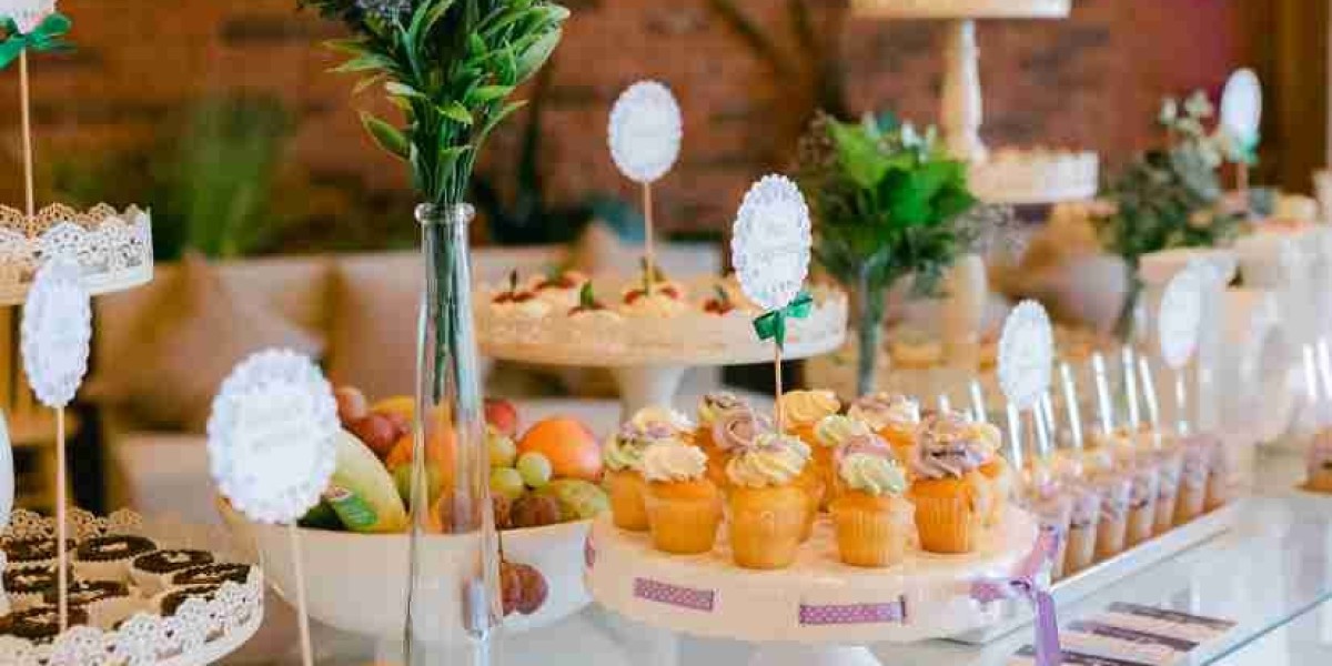 Party Perfect: Bulk Salad Selections to Cater Any Event