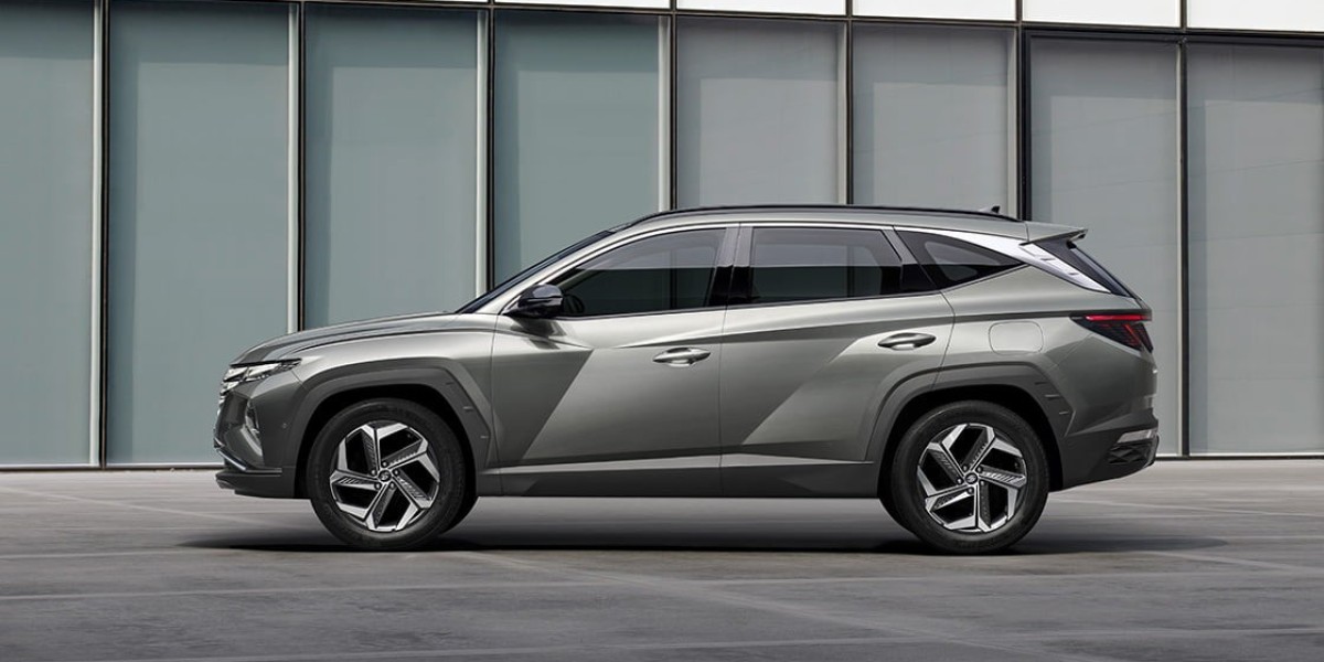 Choosing Hyundai Tucson for Your Rental: Features, Benefits, and More