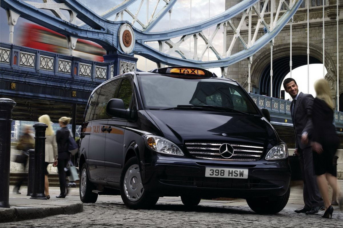 Weybridge Taxi To Heathrow 