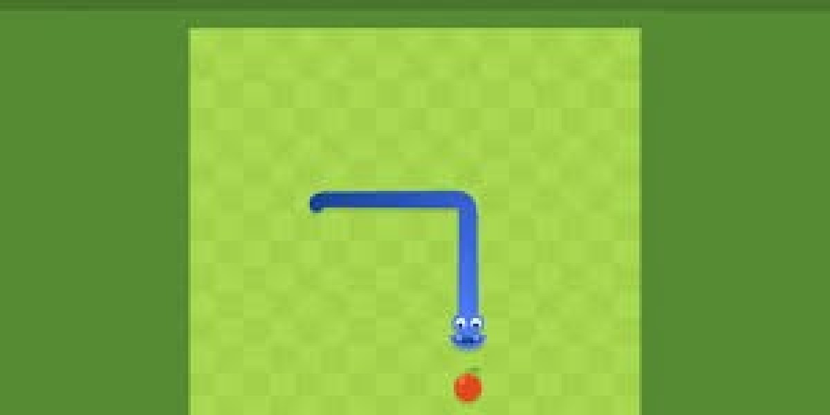 What are some popular Snake games that feature power-ups?