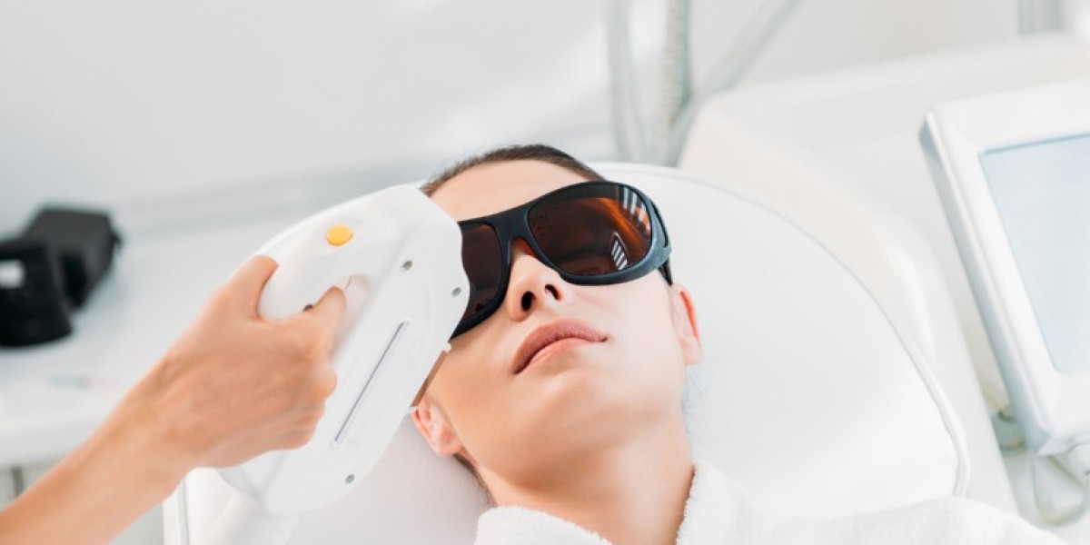 How Do I Prepare for Laser Hair Removal in Amsterdam?