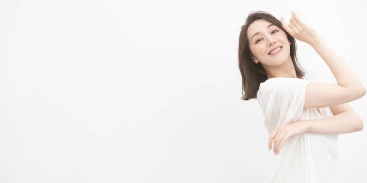 Comparing Skin Whitening Treatments: Which Is Right for You in Dubai?