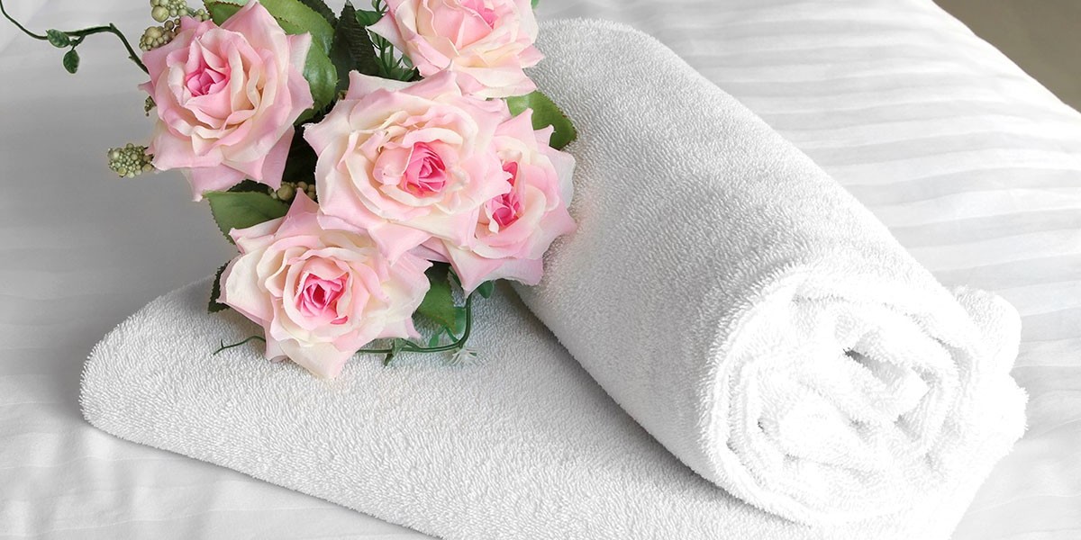 The Benefits of Partnering with a Local Bulk Towels Supplier