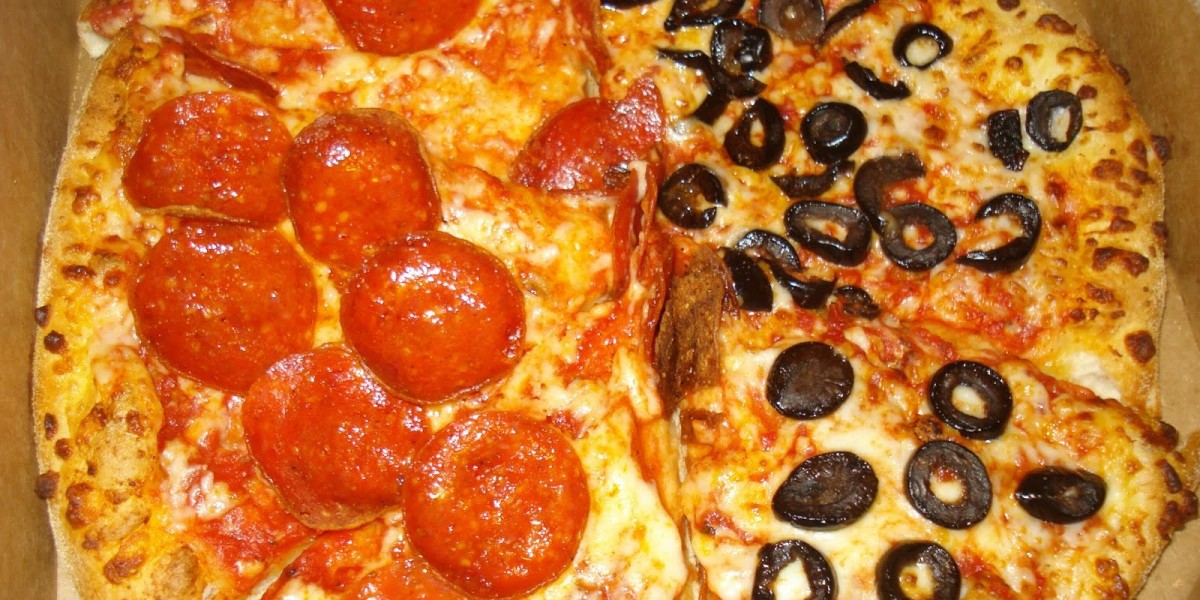 The Ultimate Guide to Choosing the Best Pizza Delivery Near You