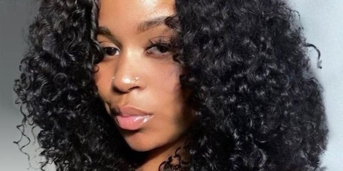 Human Wigs for Black Women: How to Achieve a Natural Look