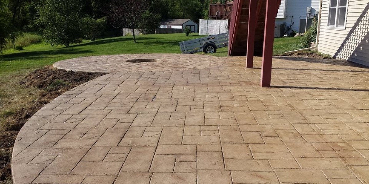 Asphalt vs. Concrete Driveway Cost Comparison