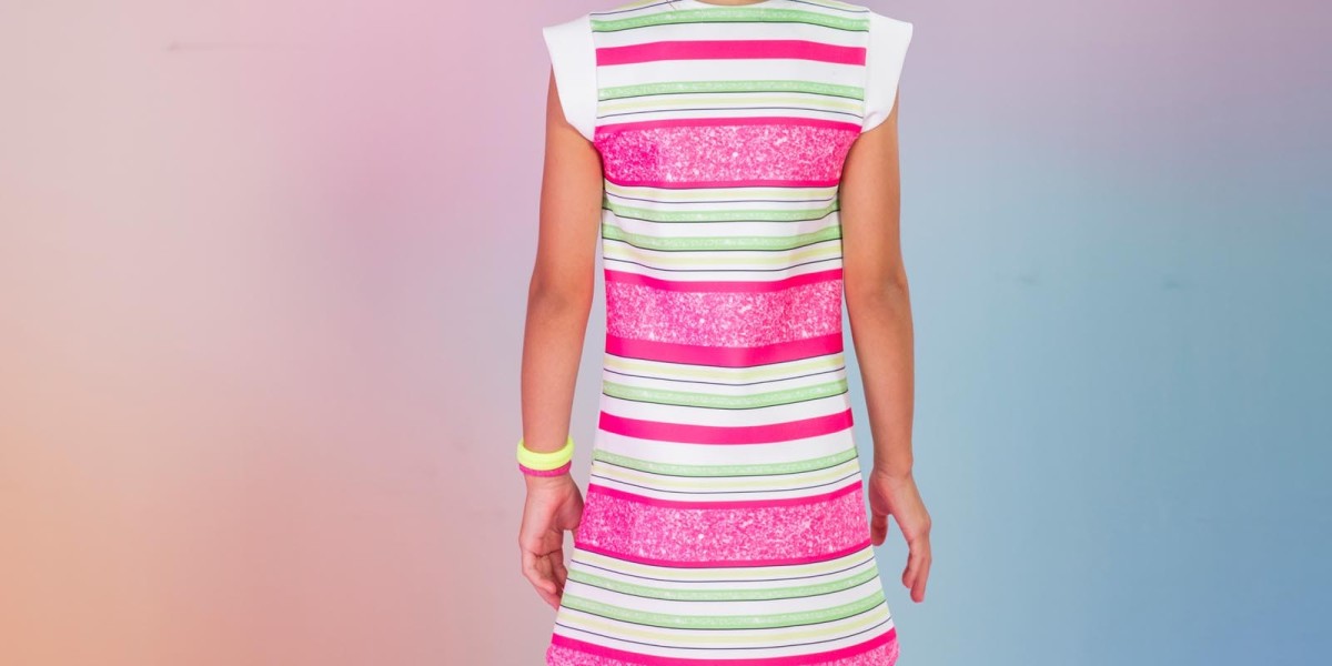 O Encanto do Vestido Sereia Kukie: Elegância e Estilo em Cada Curva
