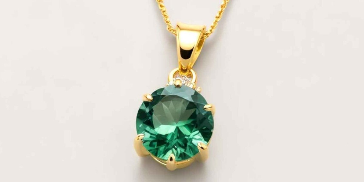 Green Spinel Benefits, Meaning & Healing Properties