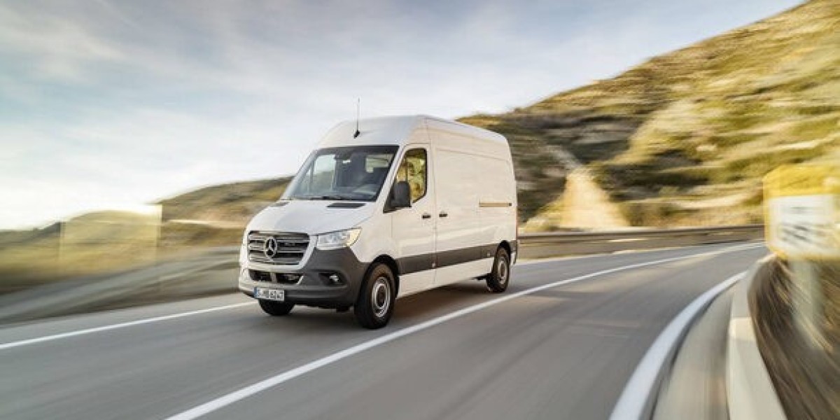 Comfortable and Reliable Coach Hire Oxford