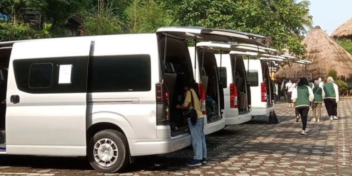 Mengapa Menyewa Toyota Hiace di jogja Adalah Pilihan Terbaik