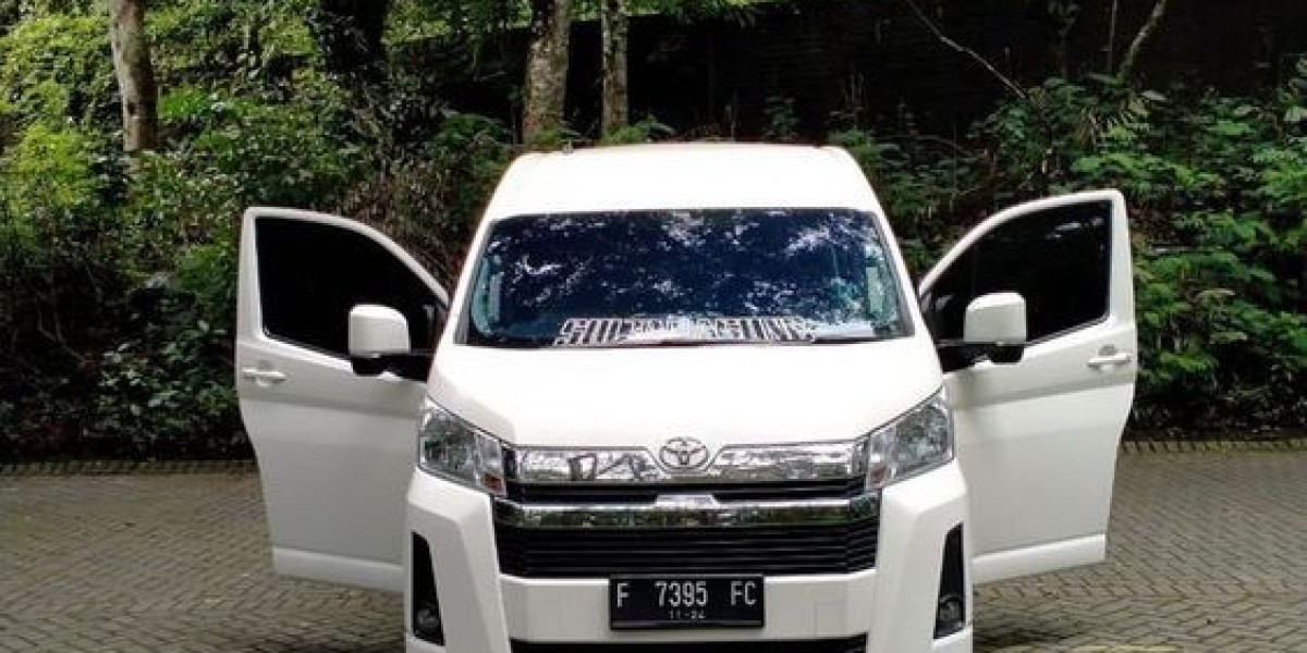 Memilih Layanan Sewa Hiace Menjamin Perjalanan Efisien, Nyaman, dan Penuh Kenangan Menyenangkan