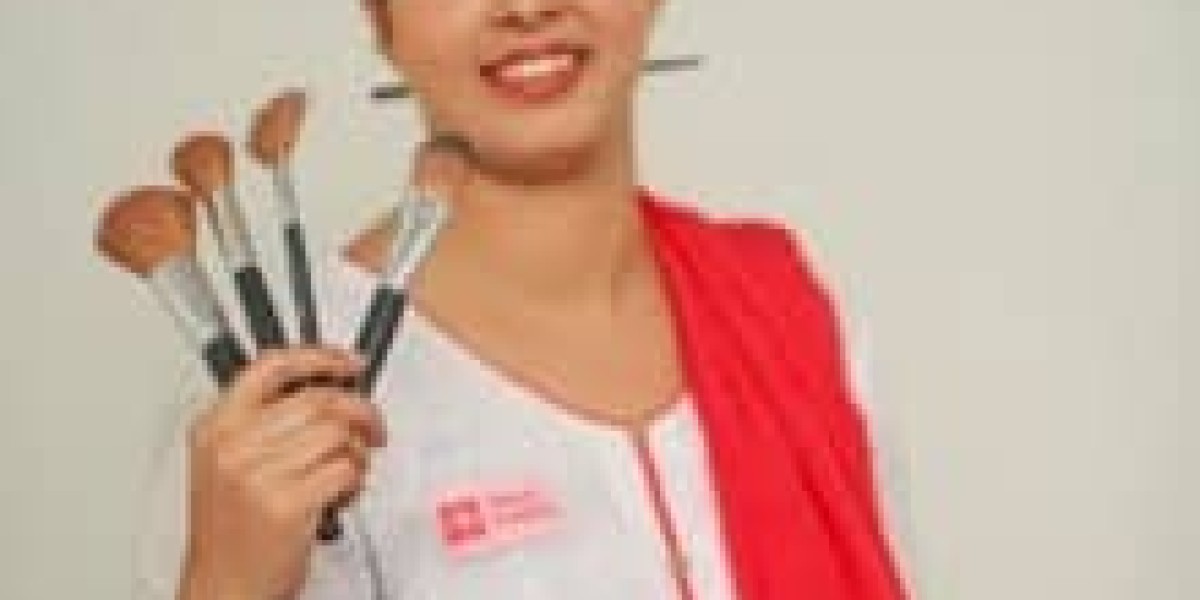 Bridal Makeup at Home in Islamabad: Professional Salon Services at Your Doorstep