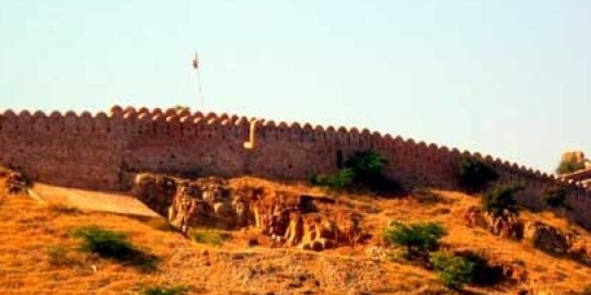 Discover the Charm of Udaipur with Travel Tagline's Udaipur Tour Package