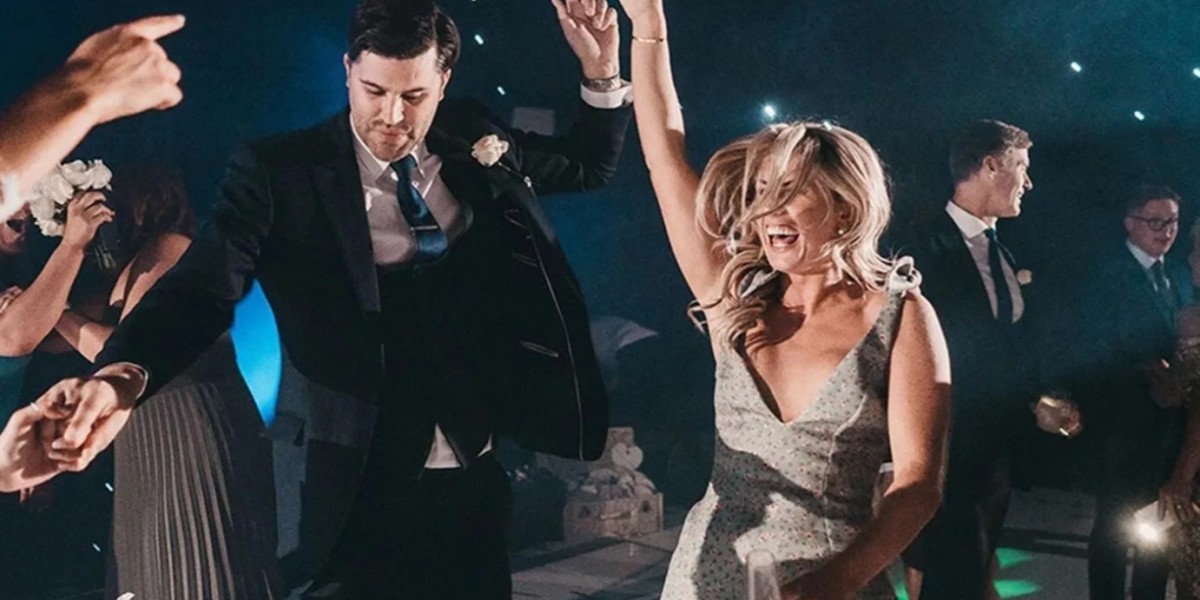 Elevate Your Event with DJ Hire Essex: A Guide to Creating Unforgettable Experiences