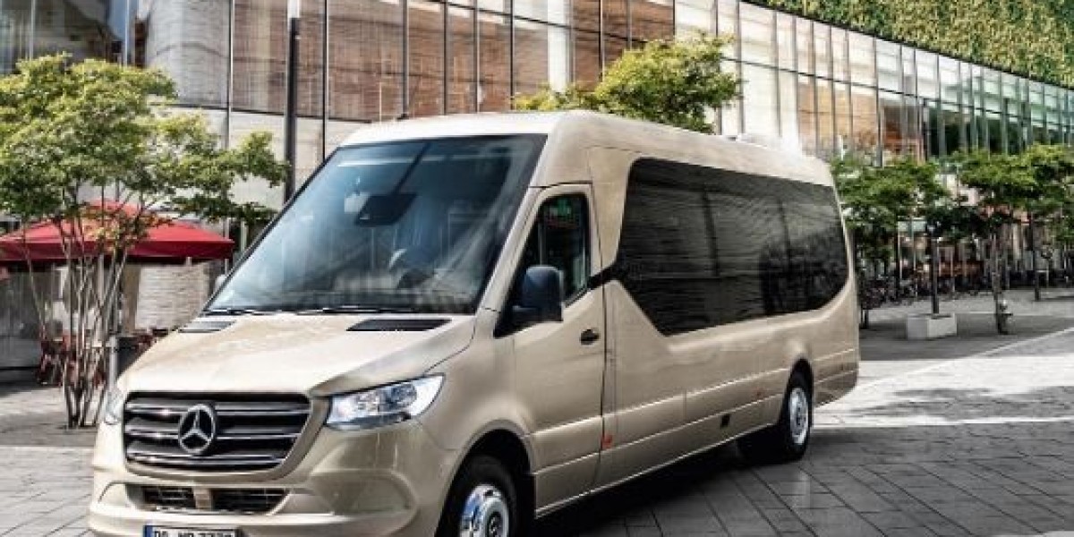 Travel Smart with Minibus Hire for Every Occasion