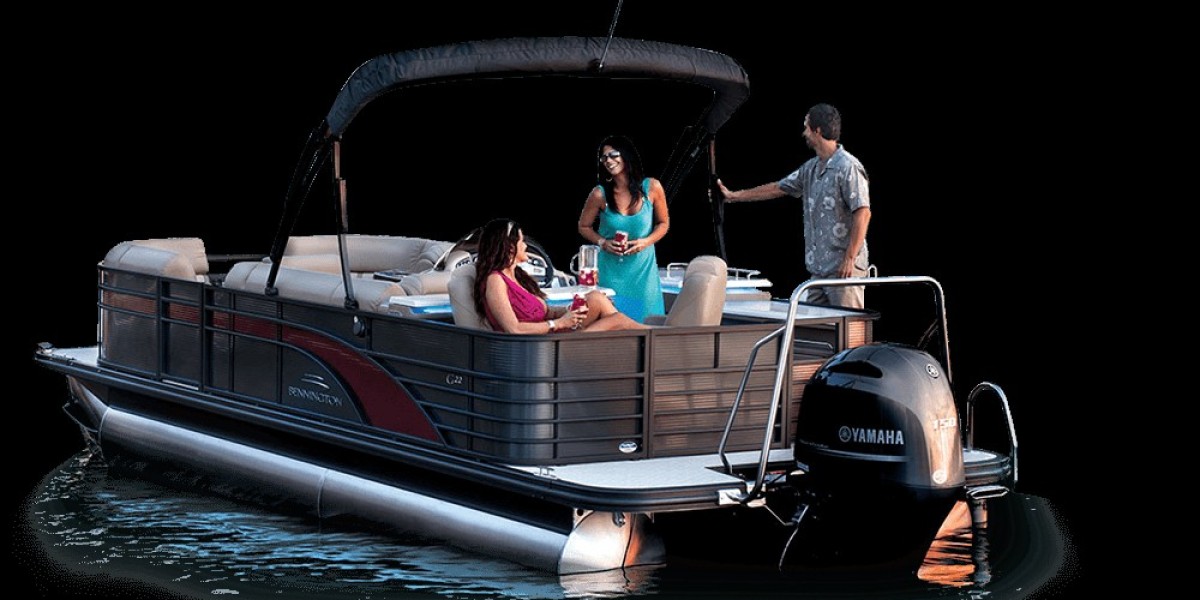 Pontoon Boat Rental Muskoka: The Perfect Way to Explore Ontario’s Iconic Lakes