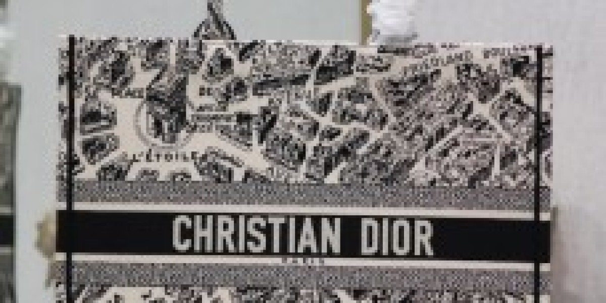 The Christian Dior Toiletry Bag: A Must-Have Travel Companion for the Luxury Connoisseur