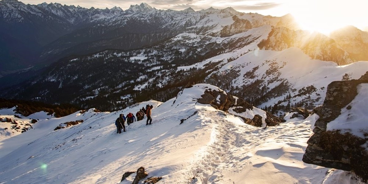 Kedarkantha Trek: The Ultimate Guide to the Queen of Winter Treks