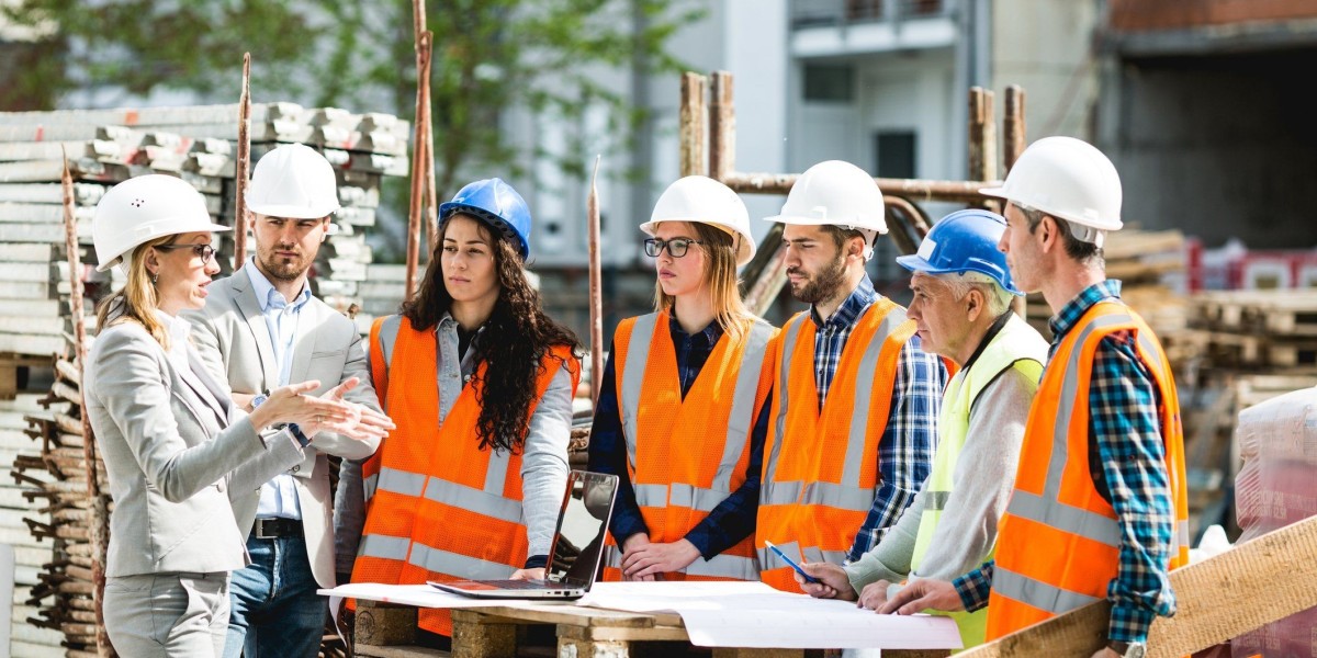 How to Plan for NEBOSH Course Fee in Pakistan in Your Long-Term Career Goals