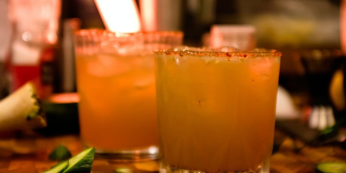 Discover the Best Cocktail Bar in Miami: A Blend of Creativity, Atmosphere, and Flavor