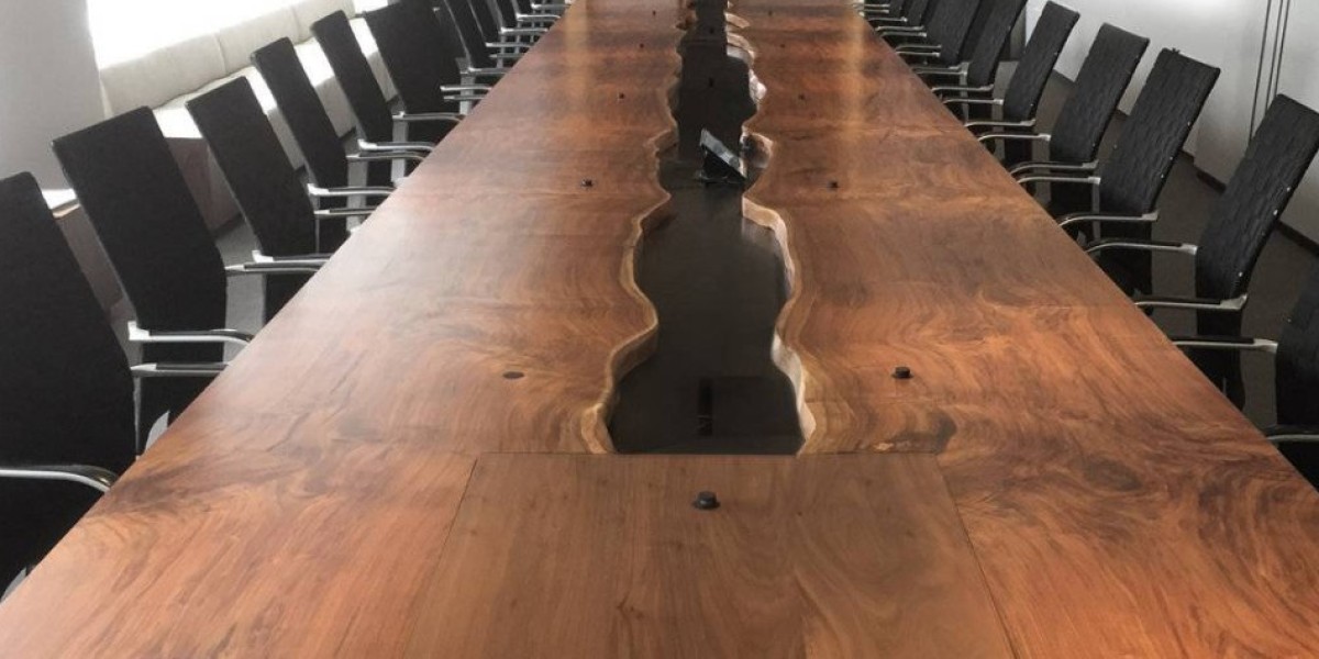 The Allure of Custom Wood Conference Tables: A Blend of Functionality and Elegance
