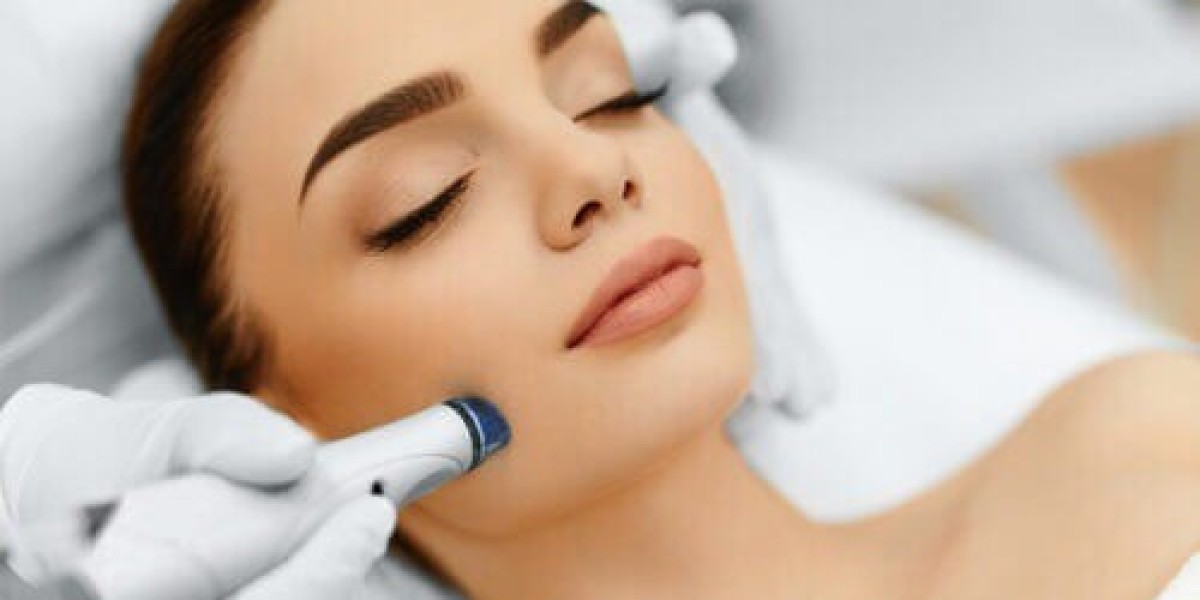 Choosing Between Home Remedies and Professional Treatments in Peshawar