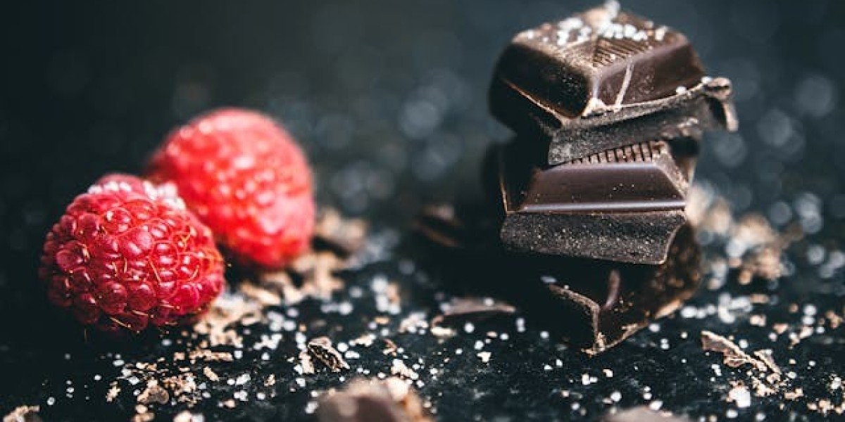 The Health Benefits of Pure Dark Chocolate Without Sugar