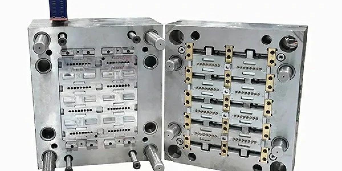 Leading Plastic Mold Manufacturer: Innovative Fabrication for Superior Results