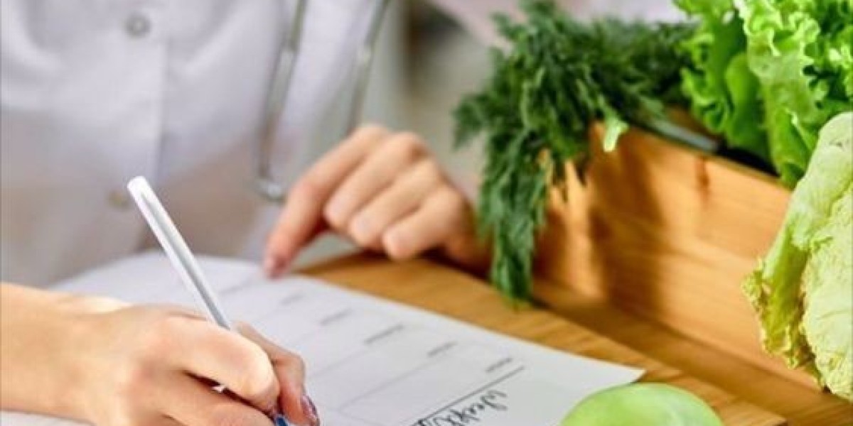 Get Expert Guidance from Leading Nutritionists & Dietitians in Riyadh