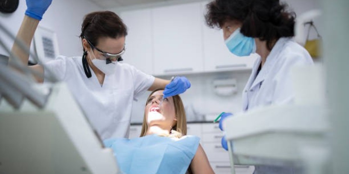 Say Goodbye to Gaps: Dental Bridges in Riyadh