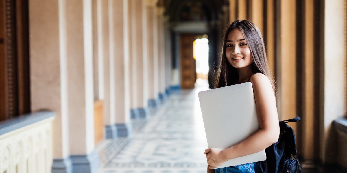 Expert Guidance for International Students: Italian Education Consultants and Masters Degrees in Italy