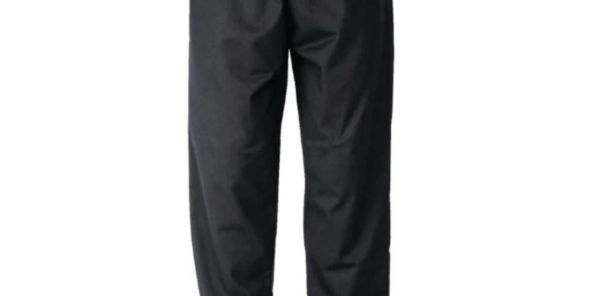Why Black Chef Trousers Are a Must-Have in the Kitchen