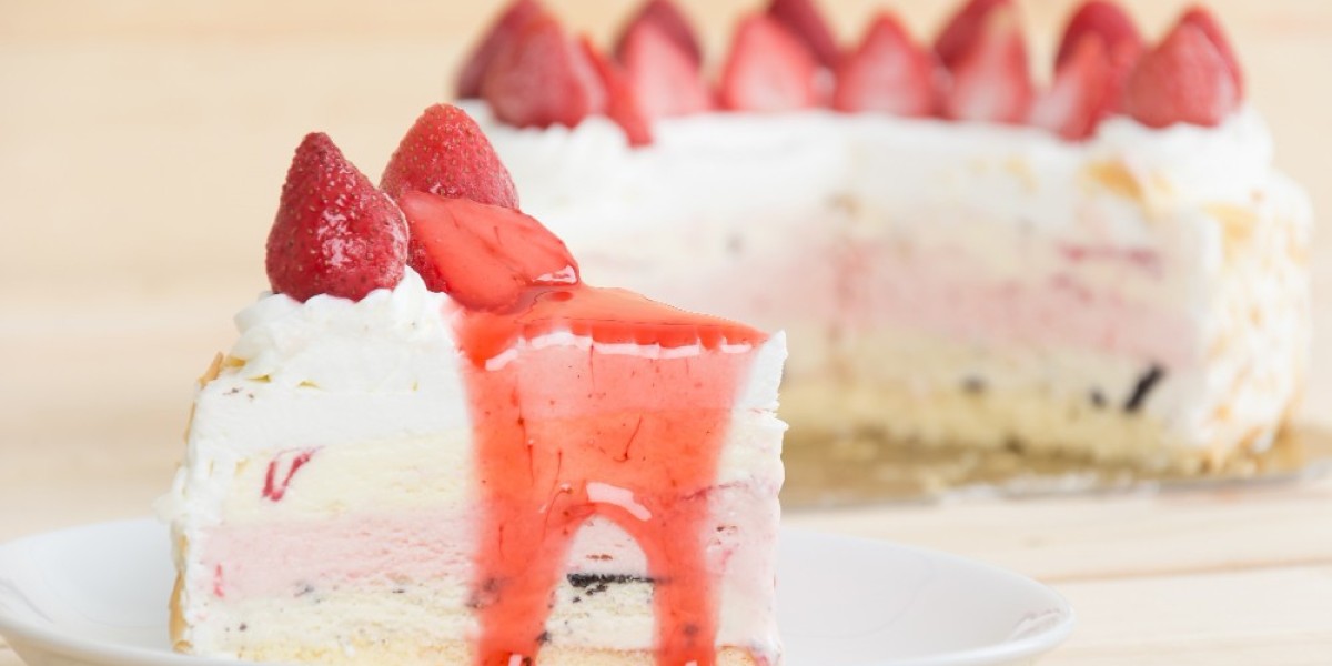 The Ultimate Frozen Cake Cookbook