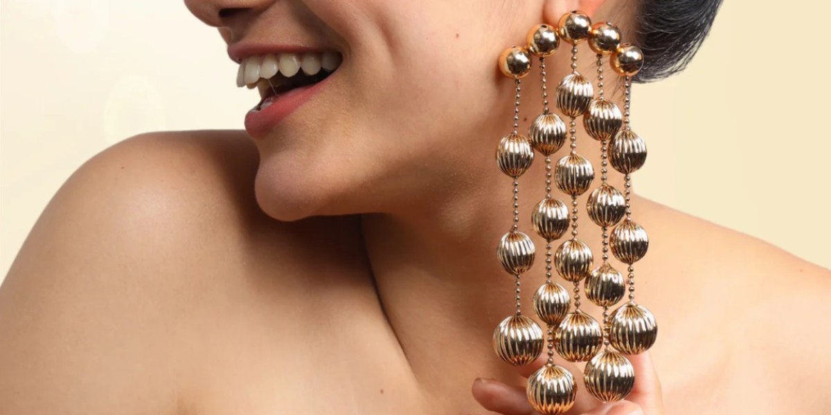Upgrade Your Look with Everyday Fashion Earrings