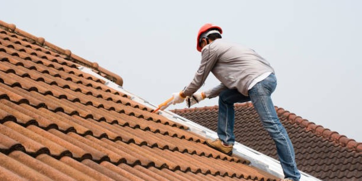 Top Signs Your Roof Needs Immediate Repairs: Don’t Wait Until It’s Too Late!