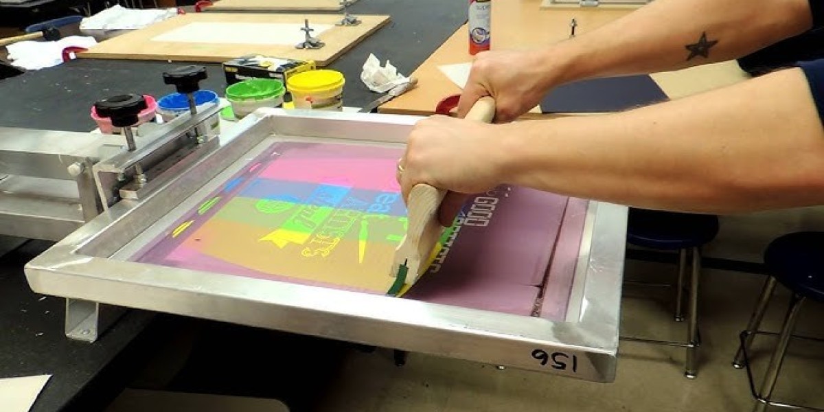 Custom Printed T-Shirts - High-Quality Silk Screen Printing