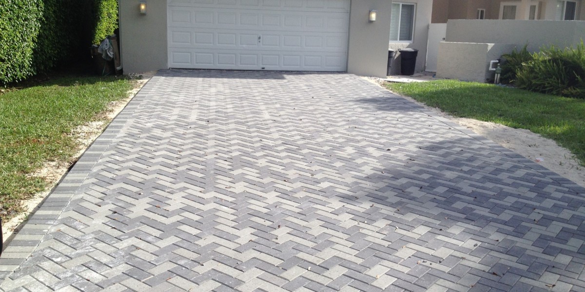How to Choose the Perfect Concrete Pavers for Your Home’s Curb Appeal