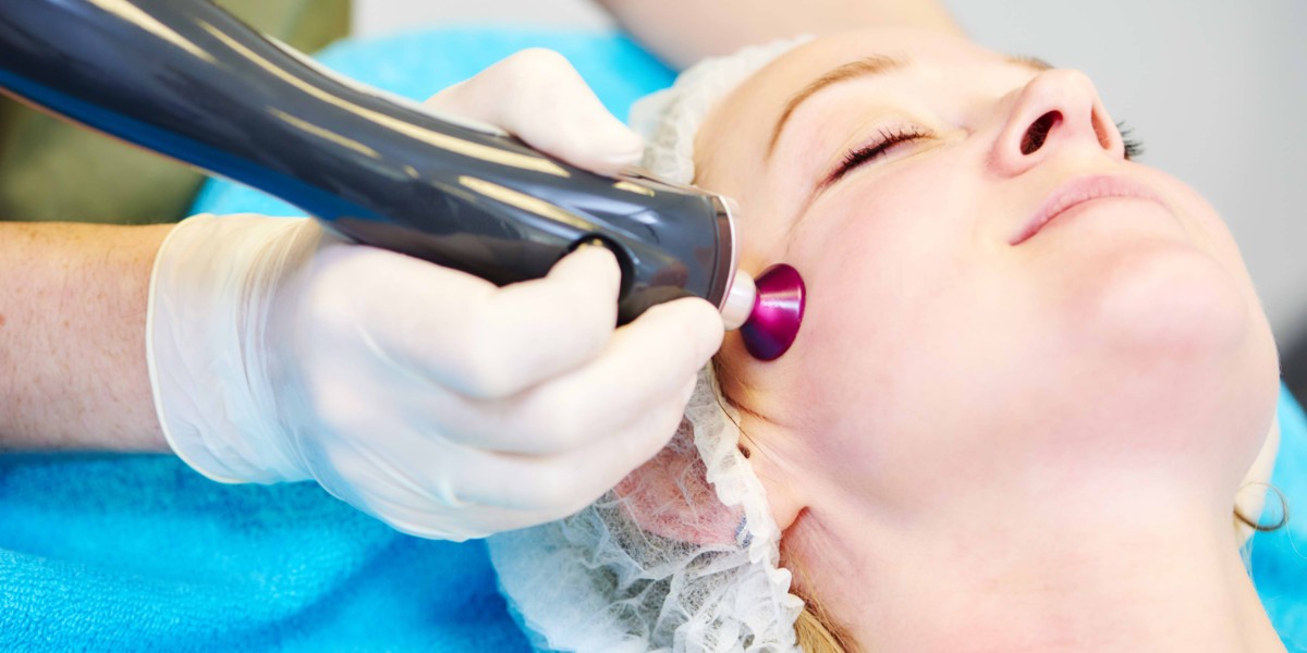 Your Guide to Laser Facial Treatments: Prices and Options in Dubai
