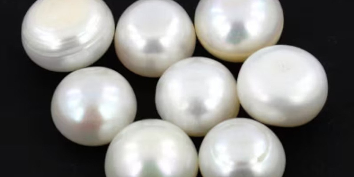 Smiling Style: The Charm of Pearls