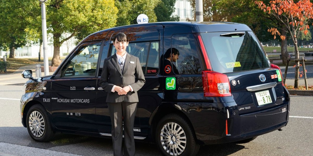 Airport Taxi with Meet-and-Greet Service