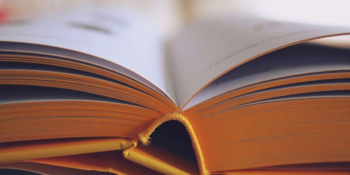 Personal Narratives in Articles: When and How to Use Your Own Story